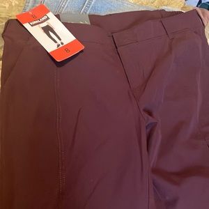 NWT Ladies size 8 Travel Pant 27” inseam by Kirkland Signature.